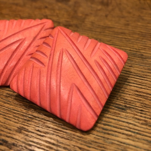 Vintage | Wooden Carved Coral Statement Earrings - Picture 3 of 5